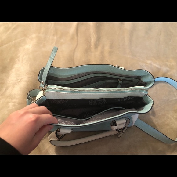 Matte Leather Arbo Shoulder Bag - Picture 3 of 6